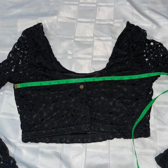 π Bundle Deal: 4 for $20! π black lace shrug - Picture 4 of 7